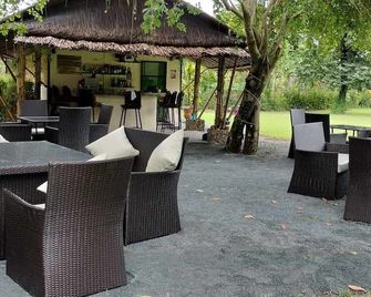 Hidaway Resort - San Antonio - Patio