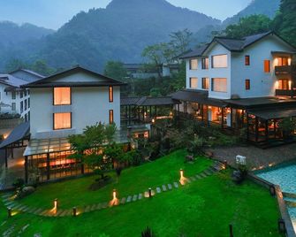 Emeishan Xiaoshanqing Luxury Resort - Meishan