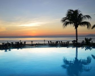 Sandy Beach Resort Da Nang - Da Nang - Piscina