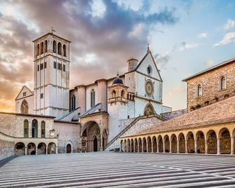 Le Fate di Campagna - Assisi