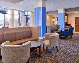 Holiday Inn Express & Suites Mall Of America - MSP Airport - Bloomington - Salónek