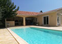 BORGO Maisonette with swimming pool, terrace and barbecue - Borgo - Havuz