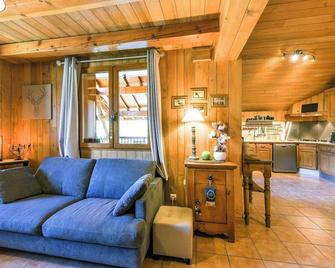 Chalet Puy-Saint-Pierre avec vue - Puy-Saint-Pierre - Sala de estar