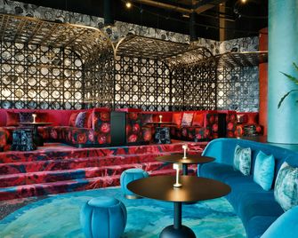 W أبوظبي - جزيرة ياس - أبو ظبي - ردهة