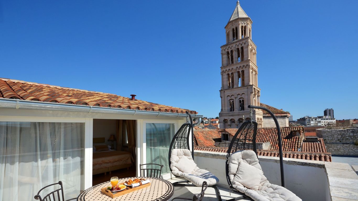 Jupiter Luxury Hotel