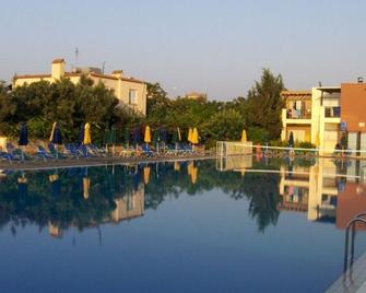 Panas Holiday Village - Ayia Napa - Pool