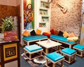 Mumbai Staytion Dorm - A Backpackers Hostel - Mumbai - Lobby