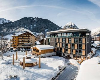 Seehotel Einwaller - adults only - Pertisau - Building