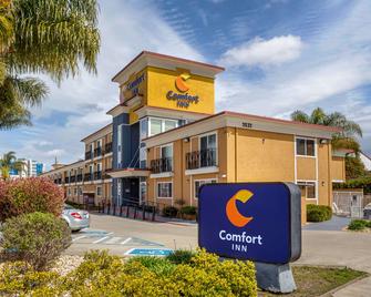 Comfort Inn - Castro Valley - Edificio