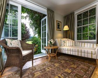 Marlborough B & B - Blenheim - Living room