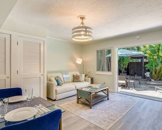 Flaglers Oasis by AvantStay - Key West - Huiskamer