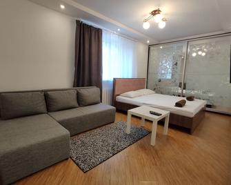 iRent.by Yakuba Kolasa sq. - Minsk - Bedroom
