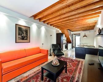 Faber Apartments-Residence Style - Arona - Wohnzimmer
