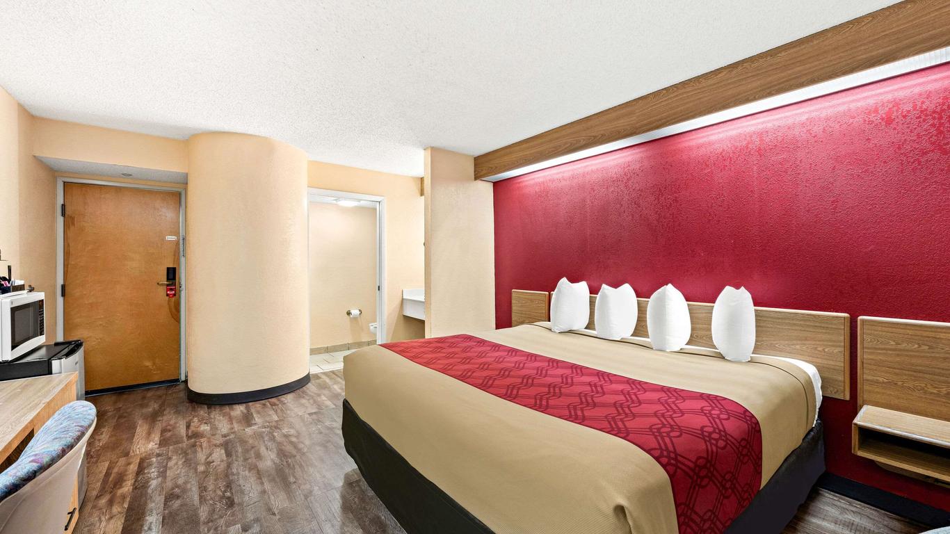 Econo Lodge London North