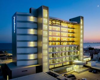 Radisson Beach Resort Larnaca - Larnaka - Edificio