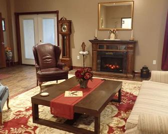 Pleasant Grove Inn Llc - Lyons - Sala de estar