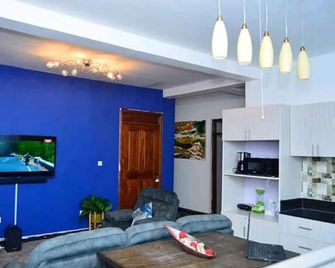 Lux Furnished Apartment - Nakuru - Living room