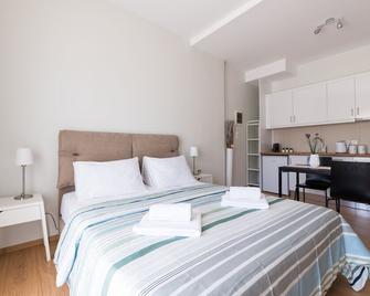 Anivia Apartments Airport by Airstay - Spata - Bedroom