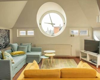 Beautiful city center apartments in Ghent near medieval castle - Gante - Sala de estar