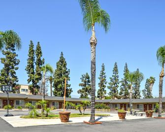 Americas Best Value Inn & Suites San Bernardino - San Bernardino - Bygning