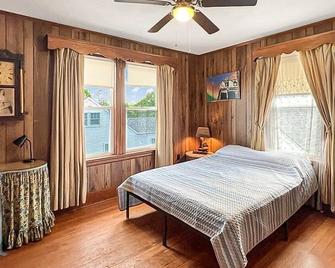 Kurtz Cottage - Y856 Brought to you by GetAway Vacations - York Beach - Bedroom