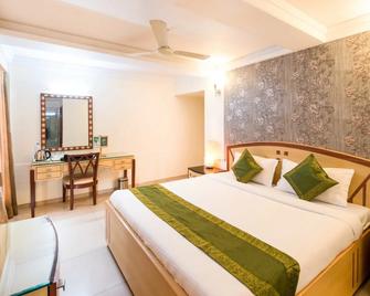 Treebo Paradise - Ahmedabad - Makuuhuone