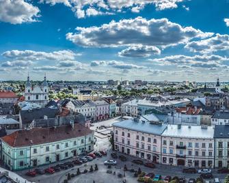 B&b Hotel Piotrków Trybunalski - Пйотркув-Трибунальський - Будівля