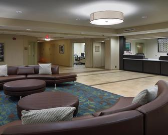 Candlewood Suites Newark South - University Area - Newark - Lobby
