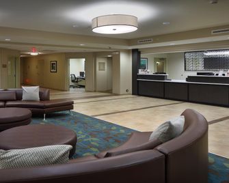 Candlewood Suites Newark South - University Area By IHG - ניוארק - לובי