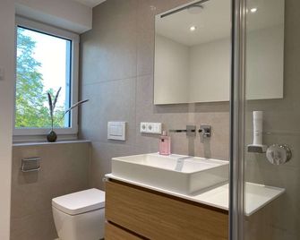 Toploft The Aparthotel - Crailsheim - Ванна кімната