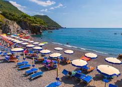 Residence Pianeta Maratea - Maratea - Beach