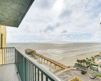 Daytona Beach Shores Condo with Ocean Views! - Daytona Beach Shores - Balkon