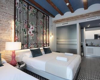 You & Co. Quart Boutique - Valencia - Habitación