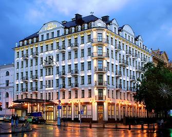 Europe Hotel - Minsk - Gebäude