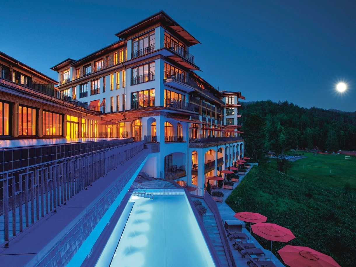 Schloss Elmau Luxury Spa Retreat & Cultural Hideaway - Garmisch-Partenkirchen - Building