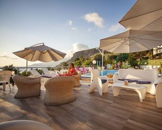 Hotel Piccolo Mondo - Acquappesa - Gebouw