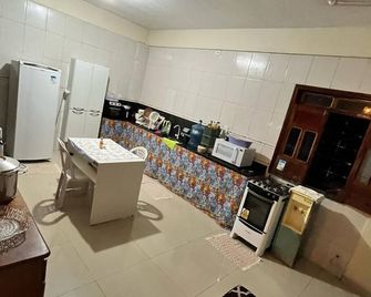 Sol Hostel - Santarém - Kitchen