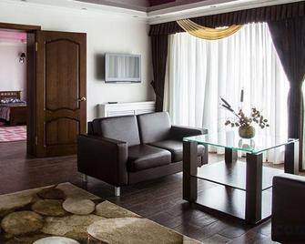 Hotel Rossia - Nalchik - Sala de estar