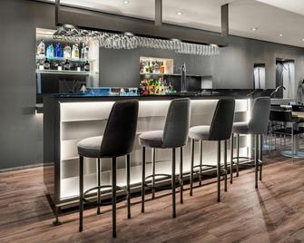 AC Hotel Badajoz by Marriott - Badajoz - Bar