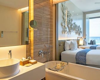 Crimson Resort and Spa Boracay - Boracay - Baño