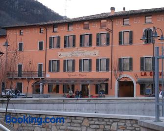 Al Vecchio Palazzo - Casto - Edificio