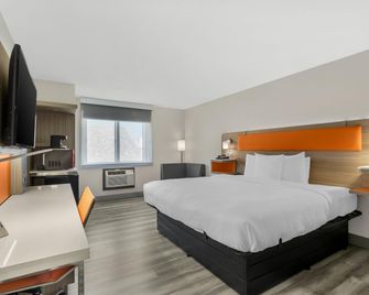Quality Inn & Suites Ottumwa North - Ottumwa - Спальня