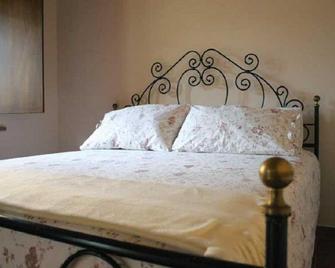Cascina Formighezzo - Grondona - Bedroom