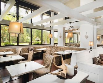 Hotiday Apartment Collection - Campiglio Groste - Madonna di Campiglio - Restaurant