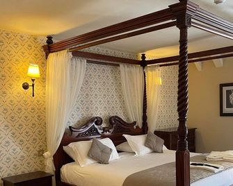 The George Inn - Okehampton - Schlafzimmer