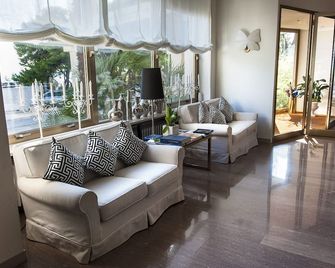 Grand Hotel Passetto - אנקונה - לובי