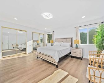 @ Marbella Lane Modern Home w/ Private Backyard - Fullerton