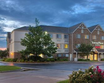 TownePlace Suites by Marriott Wichita East - Wichita - Building
