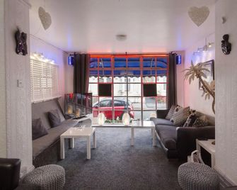 Marsden B&B - Blackpool