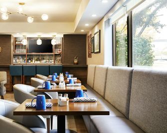 Four Points by Sheraton Chicago Westchester/Oak Brook - Westchester - Restaurant